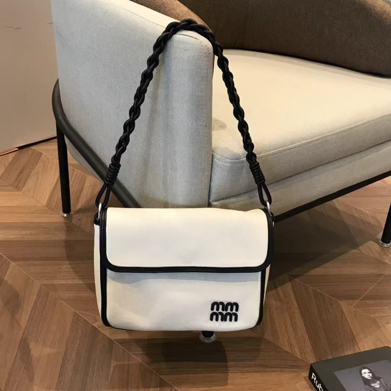 Mijiamei米茄美高级小众拼色信封邮差包MJM064