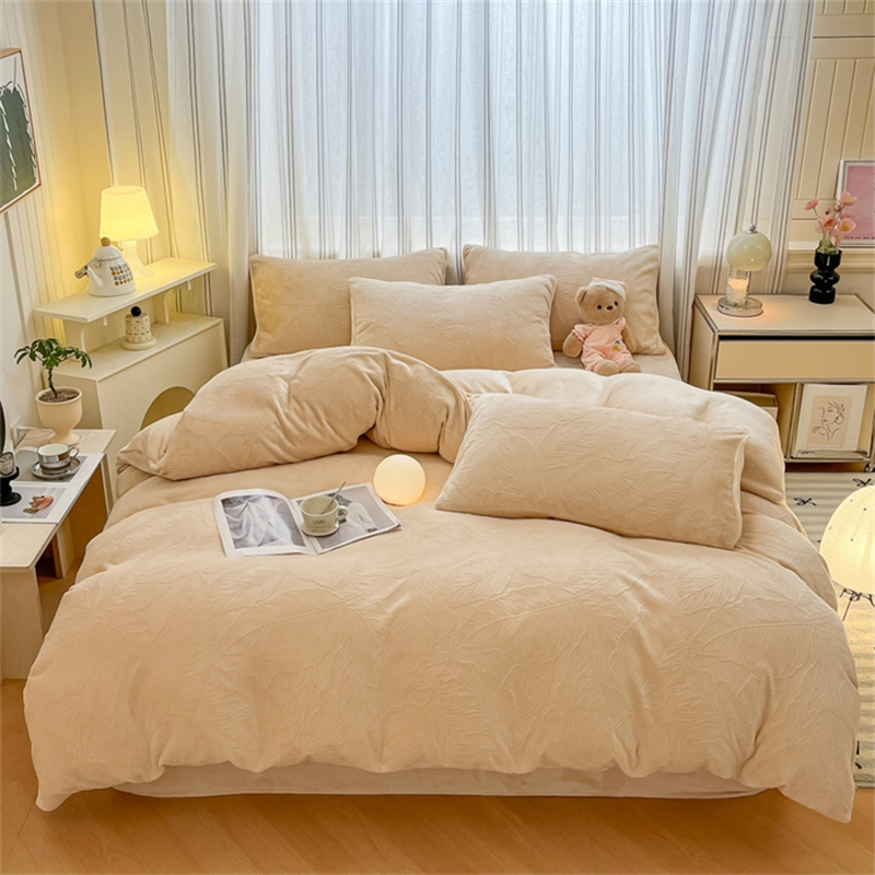 代发啄木鸟（PLOVER）牛奶绒雕花四件套-简咖ZMN-NNR014（适合1.8M/1.5M床）